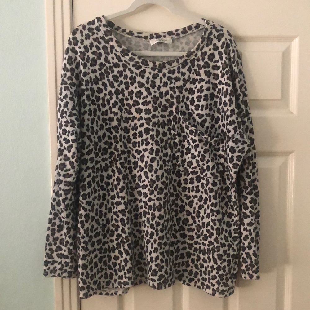 Long sleeve women’s top